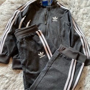 Unisex toddler Adidas originals track outfit
